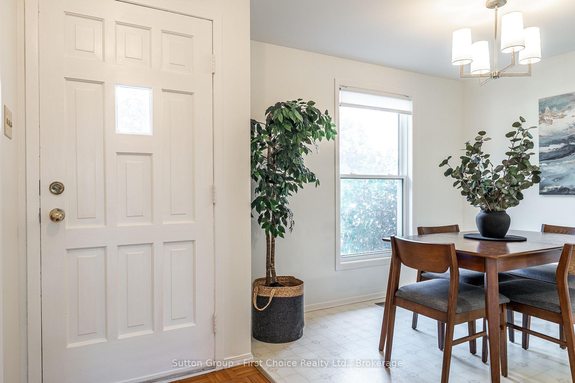 Photo 3 of 90 Patricia Road, Stratford — HOMEH