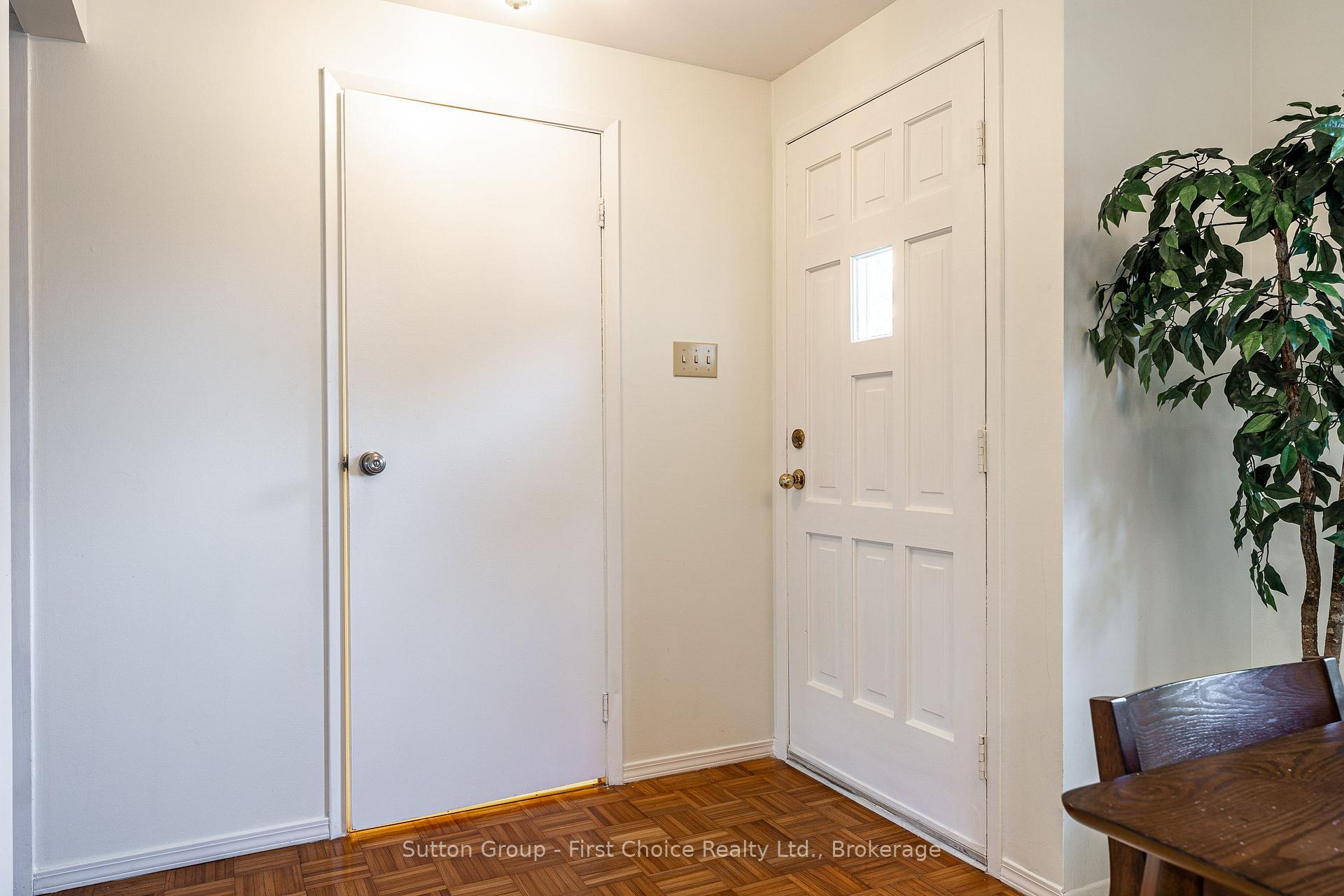 Photo 5 of 90 Patricia Road, Stratford — HOMEH