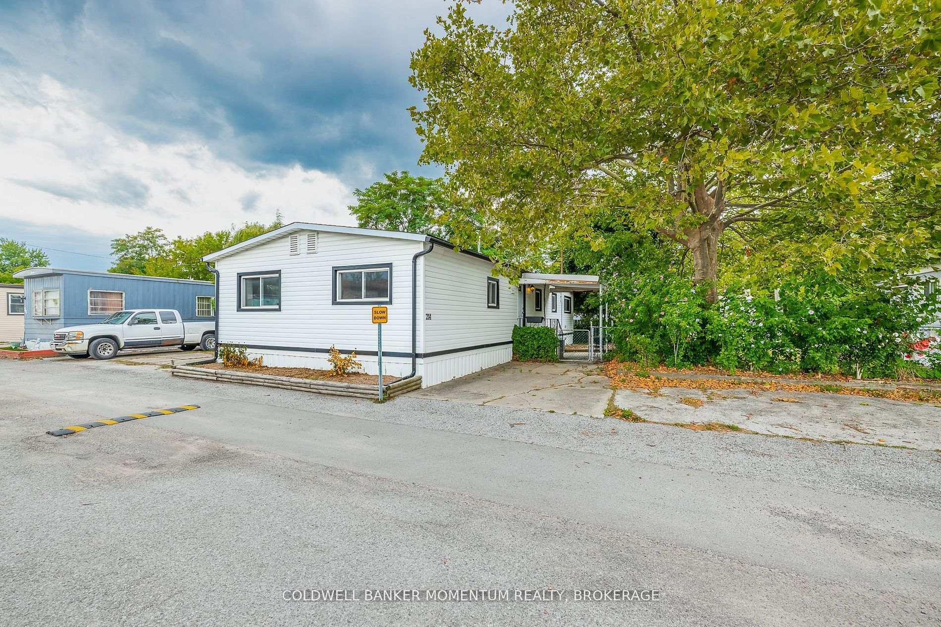 Front of Unit 214, 241 St. Paul Street W