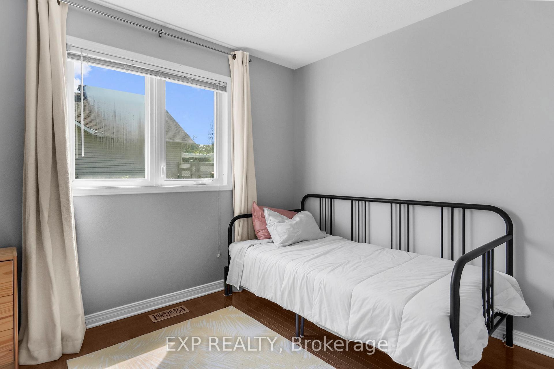 Photo 15 of 114 Echowoods Avenue, Ottawa, Stittsville (North) — HOMEH