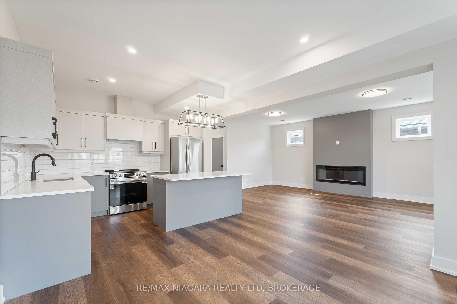 Photo 8 of Unit A, 35 Buchanan Road, St. Catharines, Carlton/Bunting — HOMEH