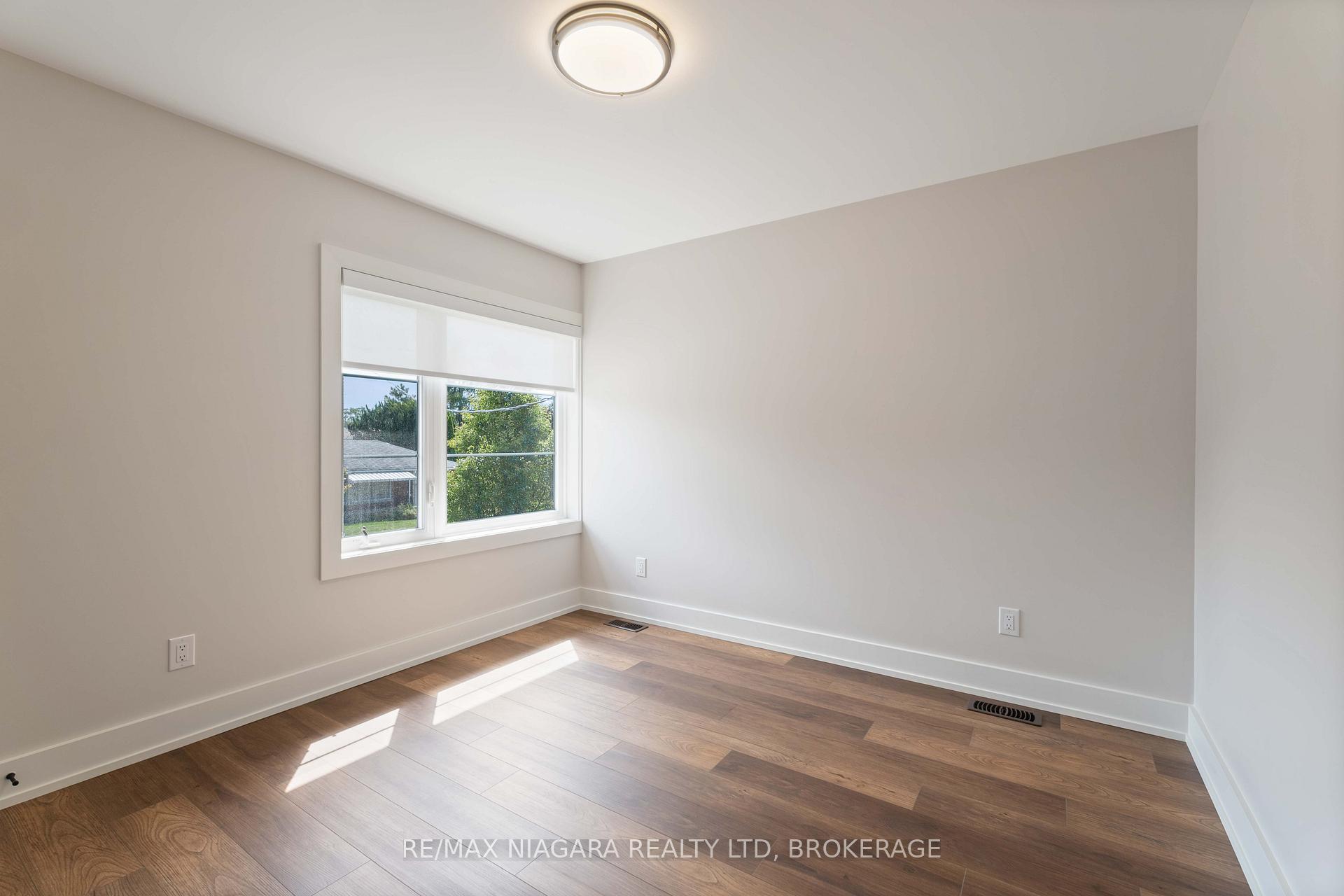 Photo 10 of Unit A, 35 Buchanan Road, St. Catharines, Carlton/Bunting — HOMEH