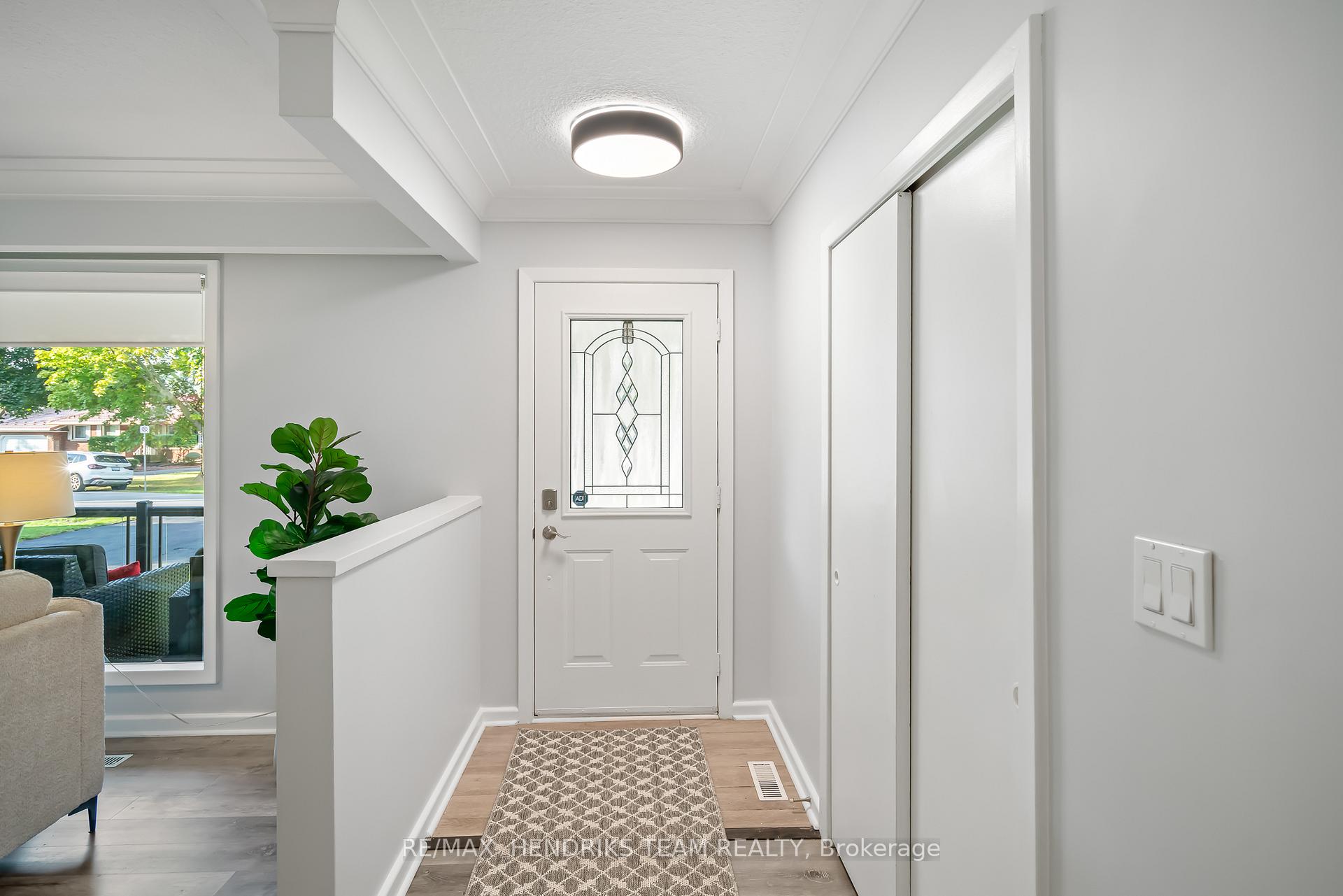 Photo 6 of 30 Bessborough Drive, St. Catharines, Bunting/Linwell — HOMEH