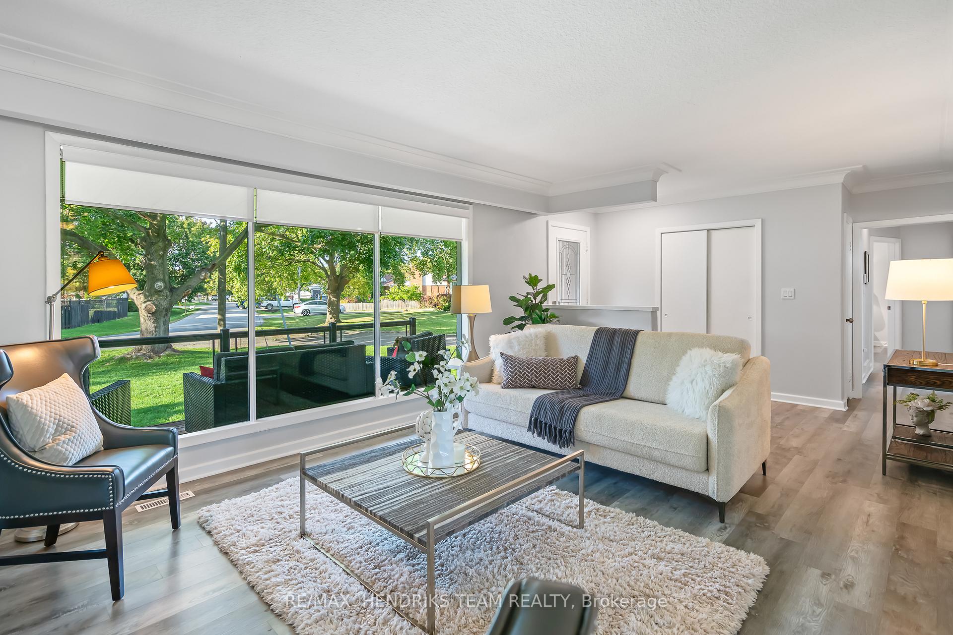 Photo 8 of 30 Bessborough Drive, St. Catharines, Bunting/Linwell — HOMEH
