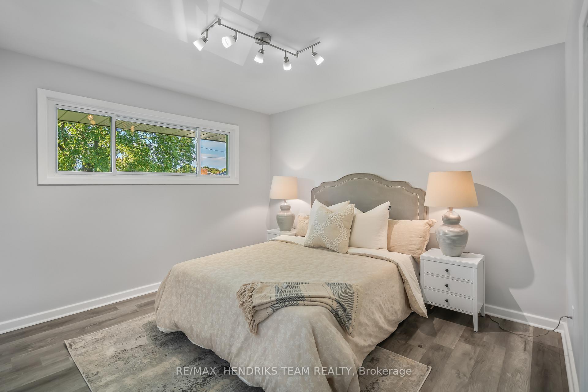 Photo 13 of 30 Bessborough Drive, St. Catharines, Bunting/Linwell — HOMEH