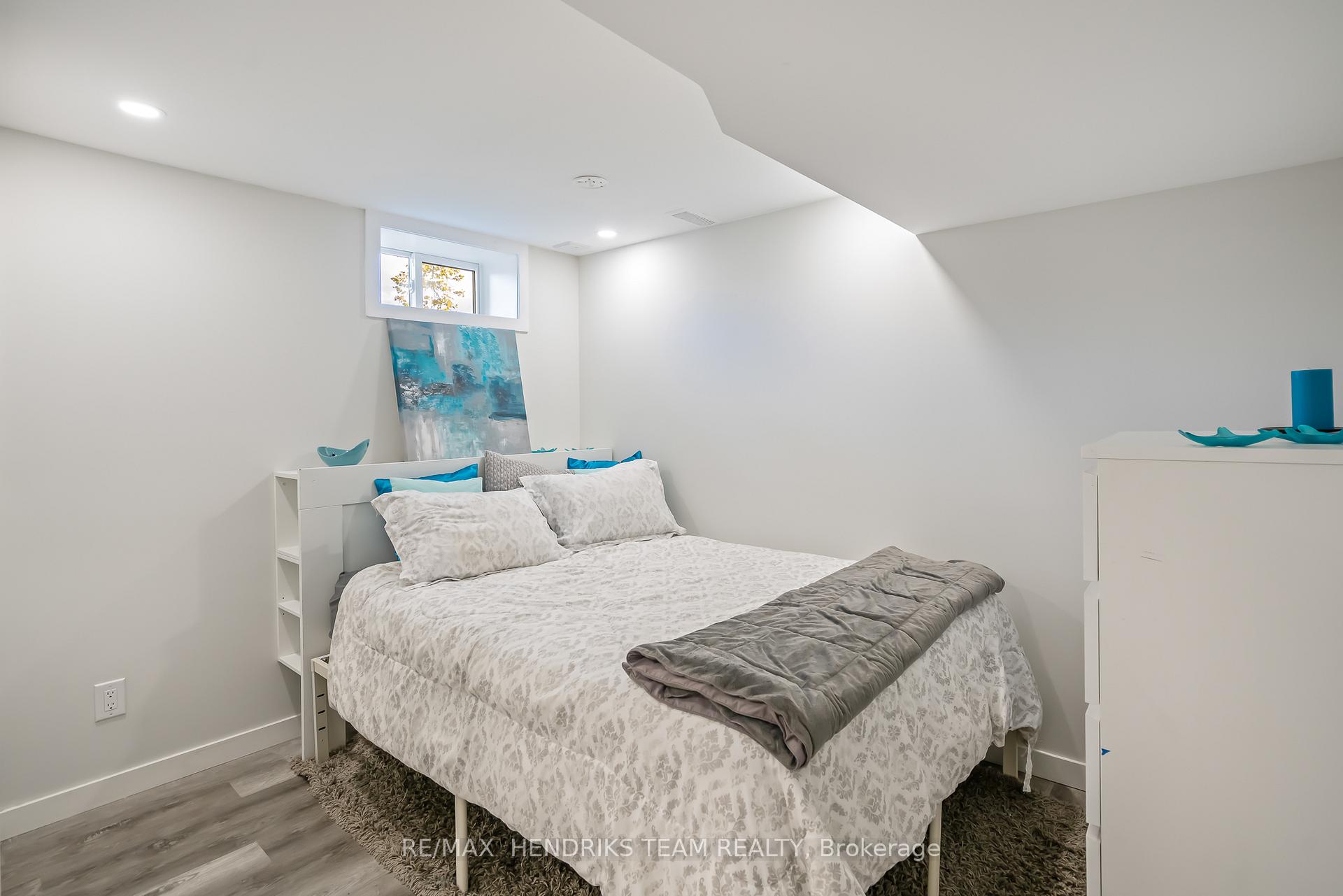 Photo 25 of 30 Bessborough Drive, St. Catharines, Bunting/Linwell — HOMEH