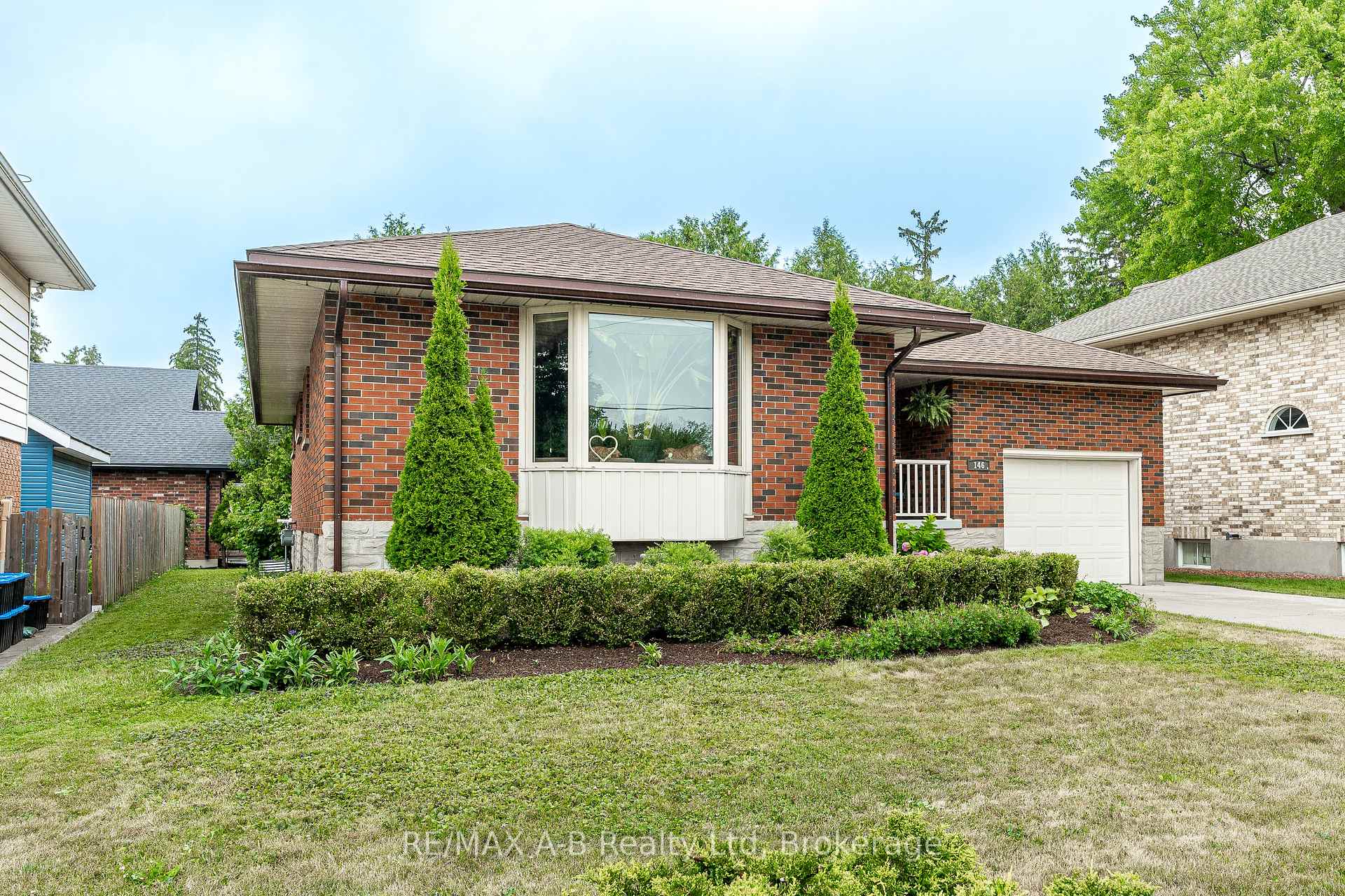 Photo 41 of 146 John Street S, Stratford — HOMEH