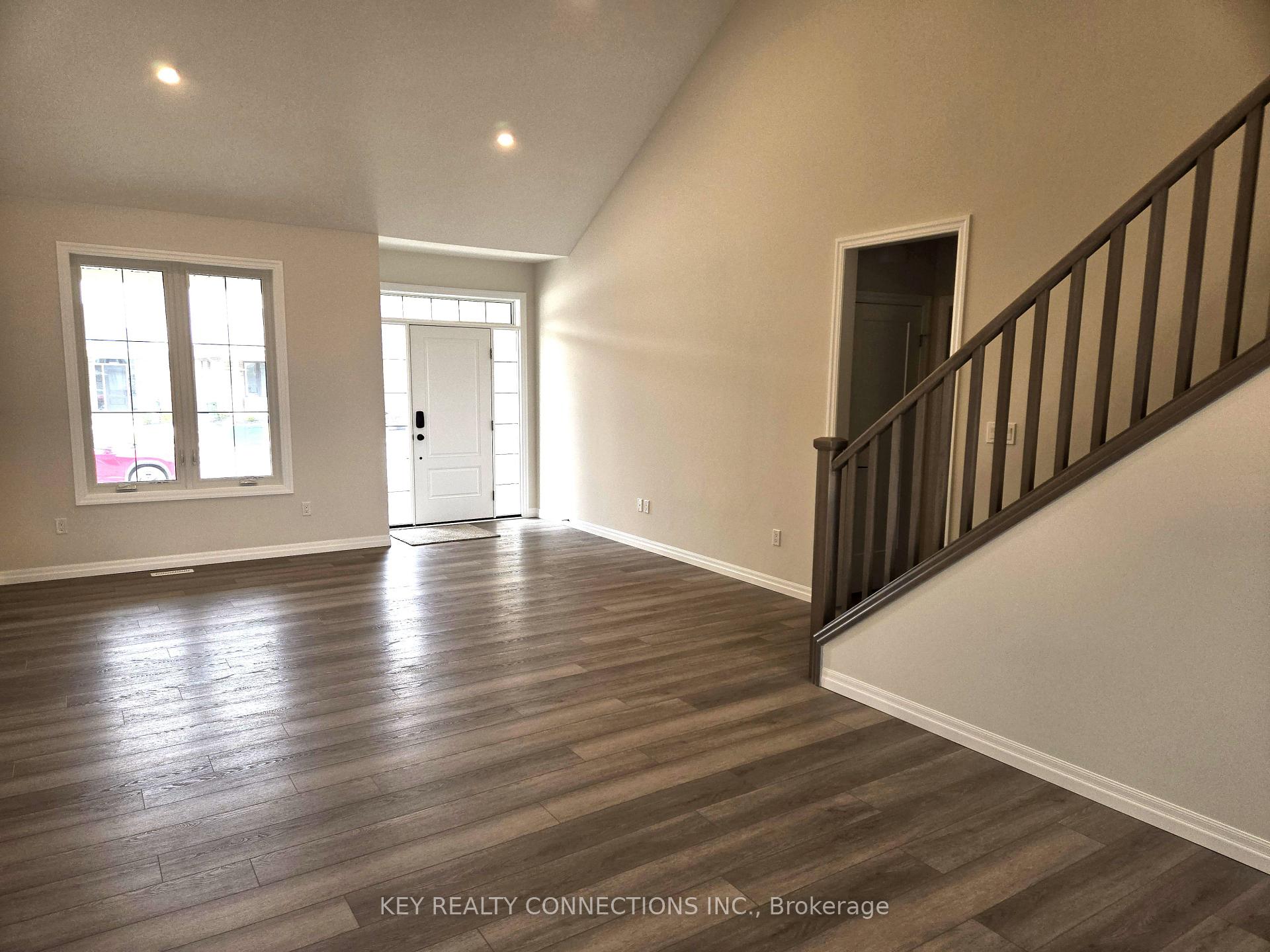 Photo 5 of 48 Dunning Way, St. Thomas — HOMEH