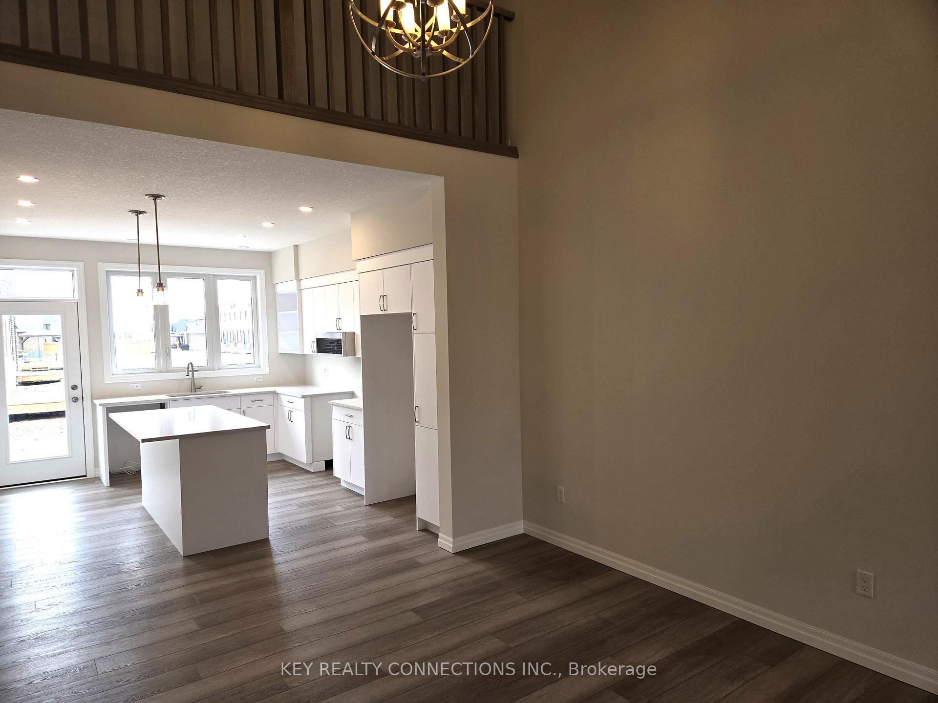 Photo 9 of 48 Dunning Way, St. Thomas — HOMEH