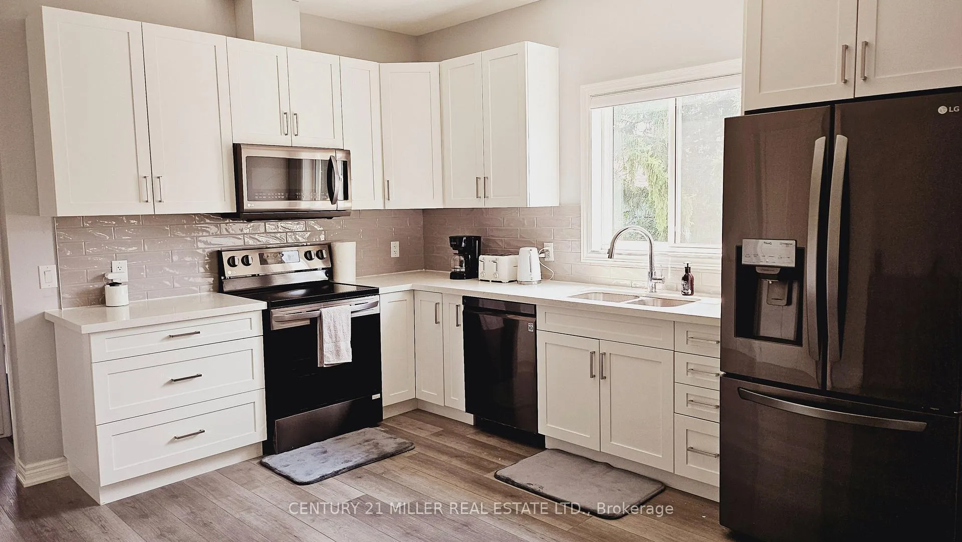 Photo 4 of 108 (Main-Upper Unit) Powerview Avenue, St. Catharines, Western Hill — HOMEH