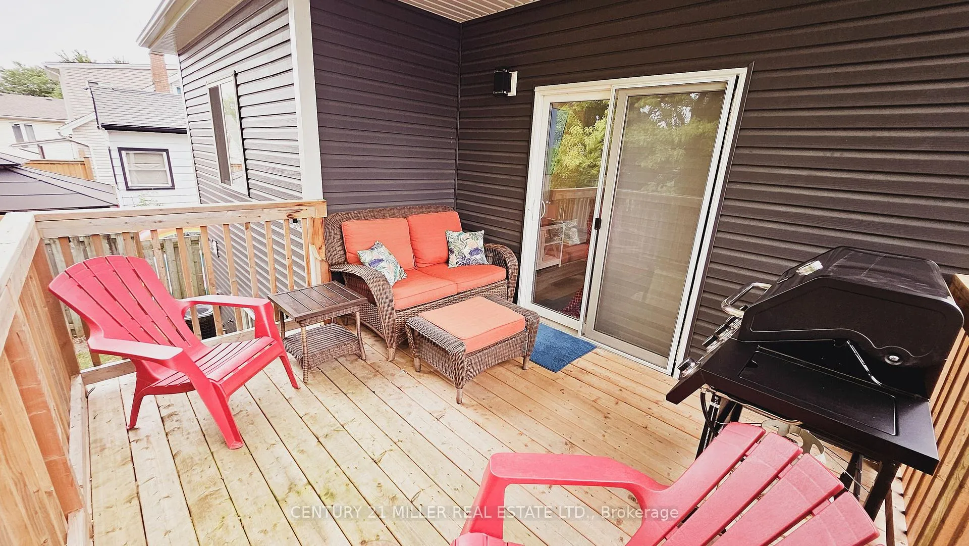 Photo 17 of 108 (Main-Upper Unit) Powerview Avenue, St. Catharines, Western Hill — HOMEH