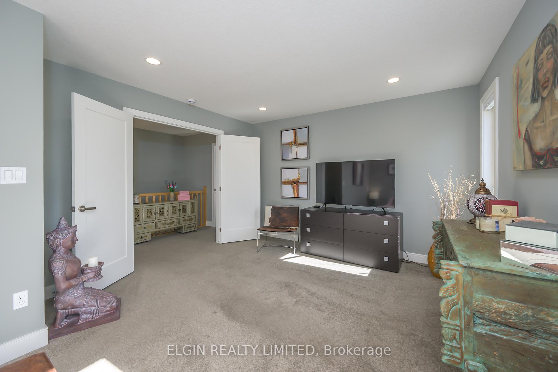Photo 32 of 8 Deerfield Court, St. Thomas — HOMEH