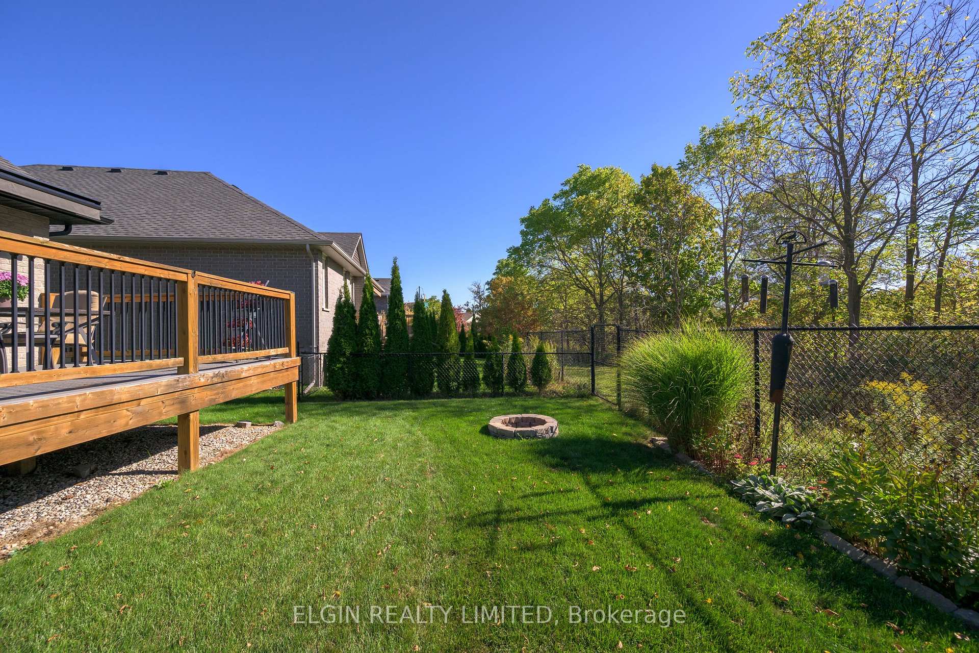 Photo 47 of 8 Deerfield Court, St. Thomas — HOMEH
