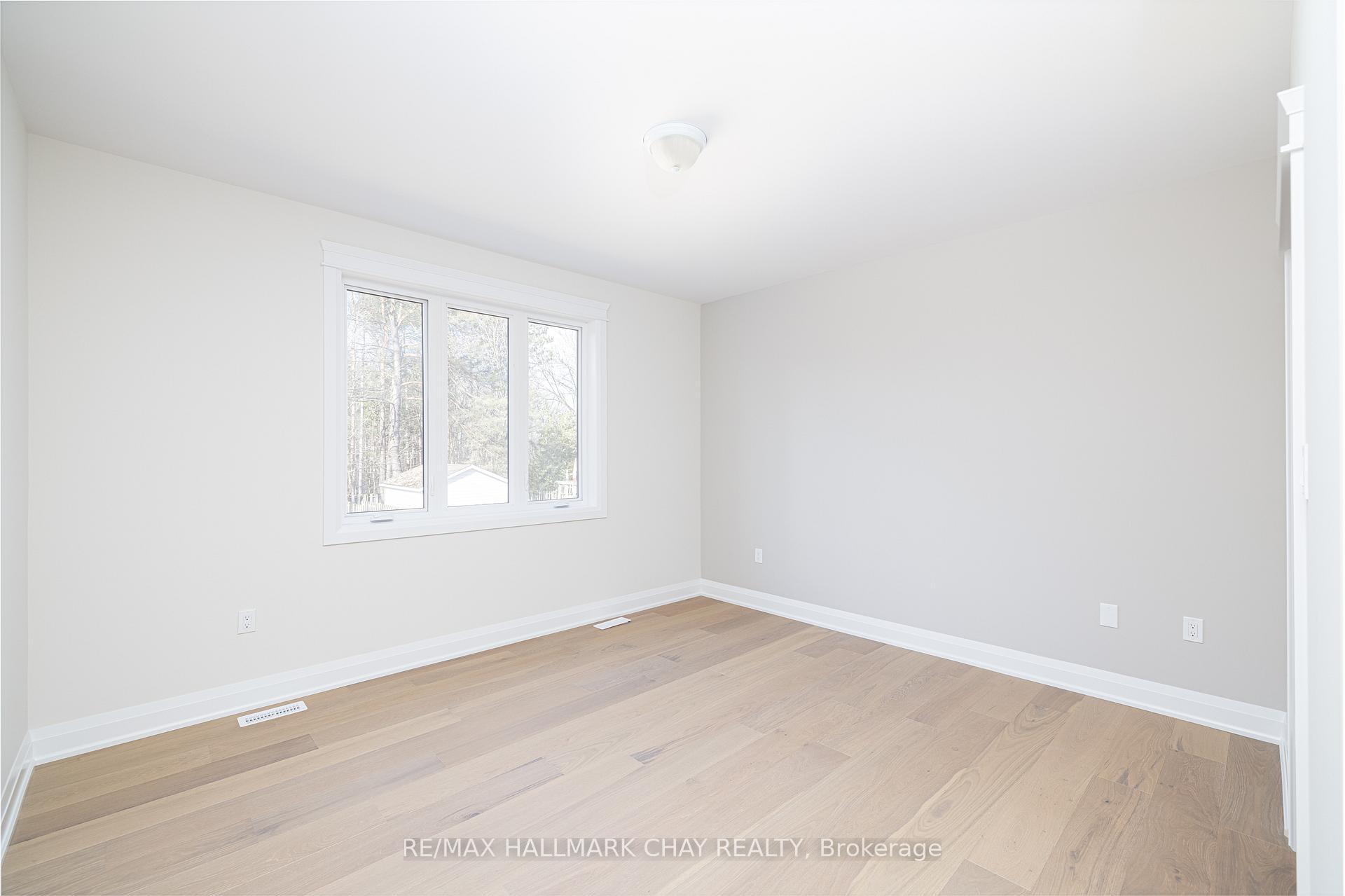 Photo 14 of 8 Alexander Street, Springwater, Anten Mills — HOMEH