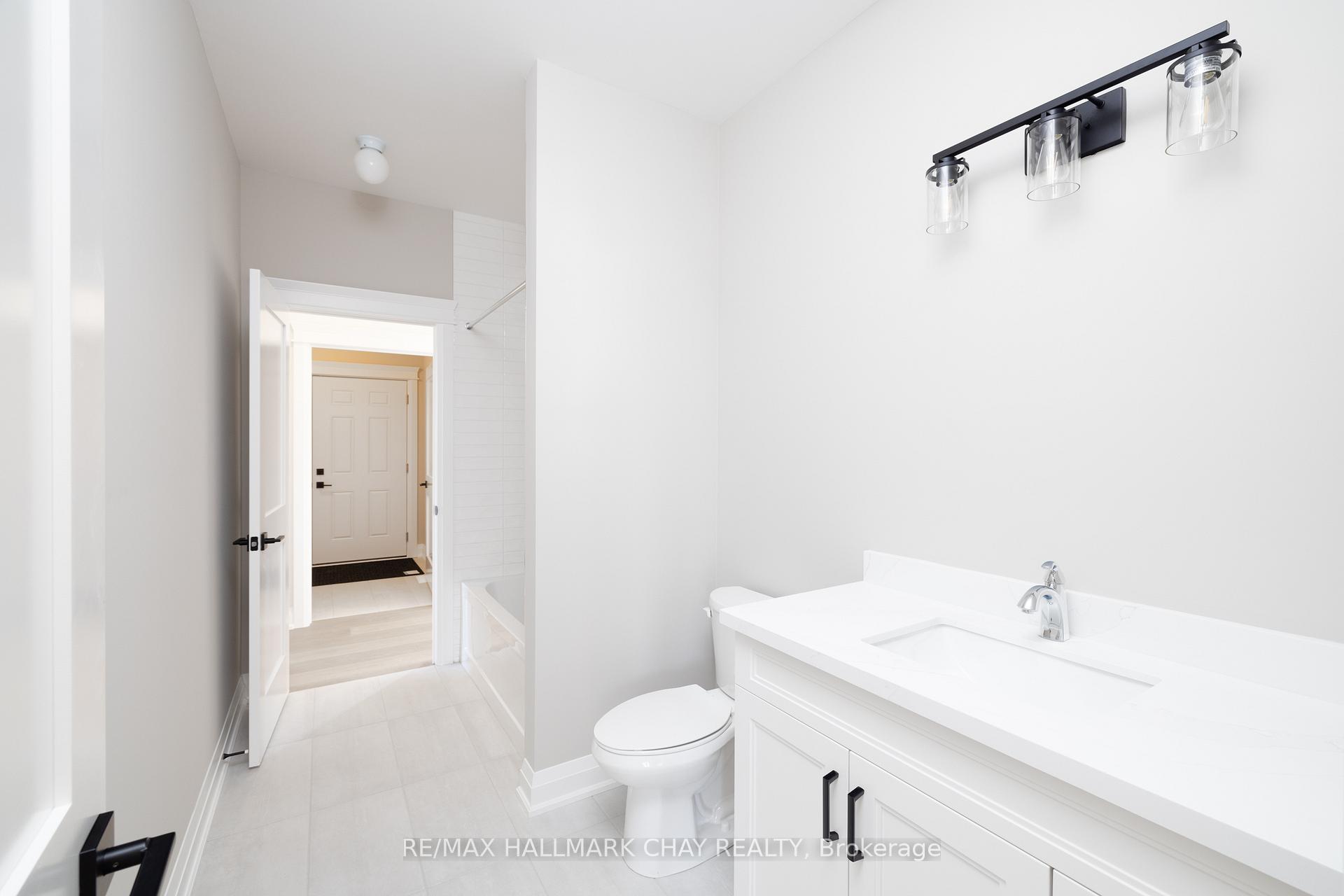 Photo 18 of 8 Alexander Street, Springwater, Anten Mills — HOMEH