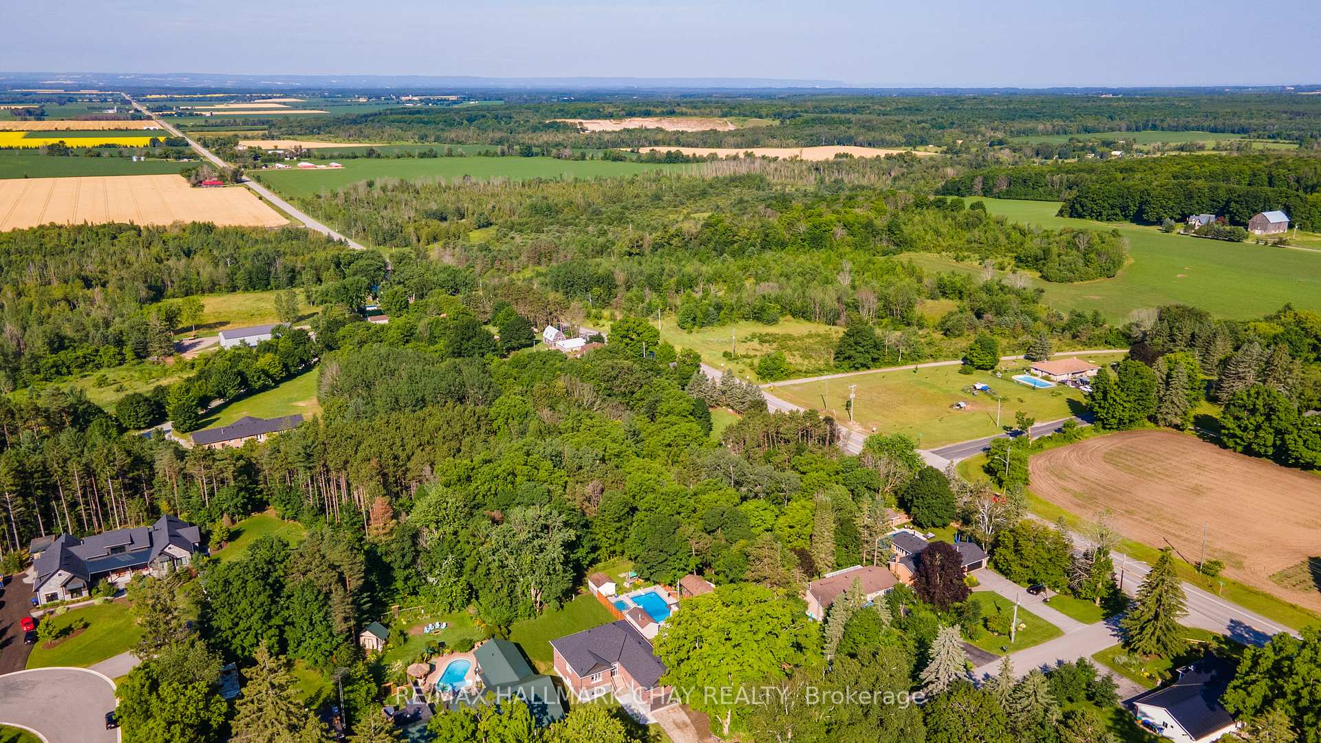 Photo 35 of 8 Alexander Street, Springwater, Anten Mills — HOMEH