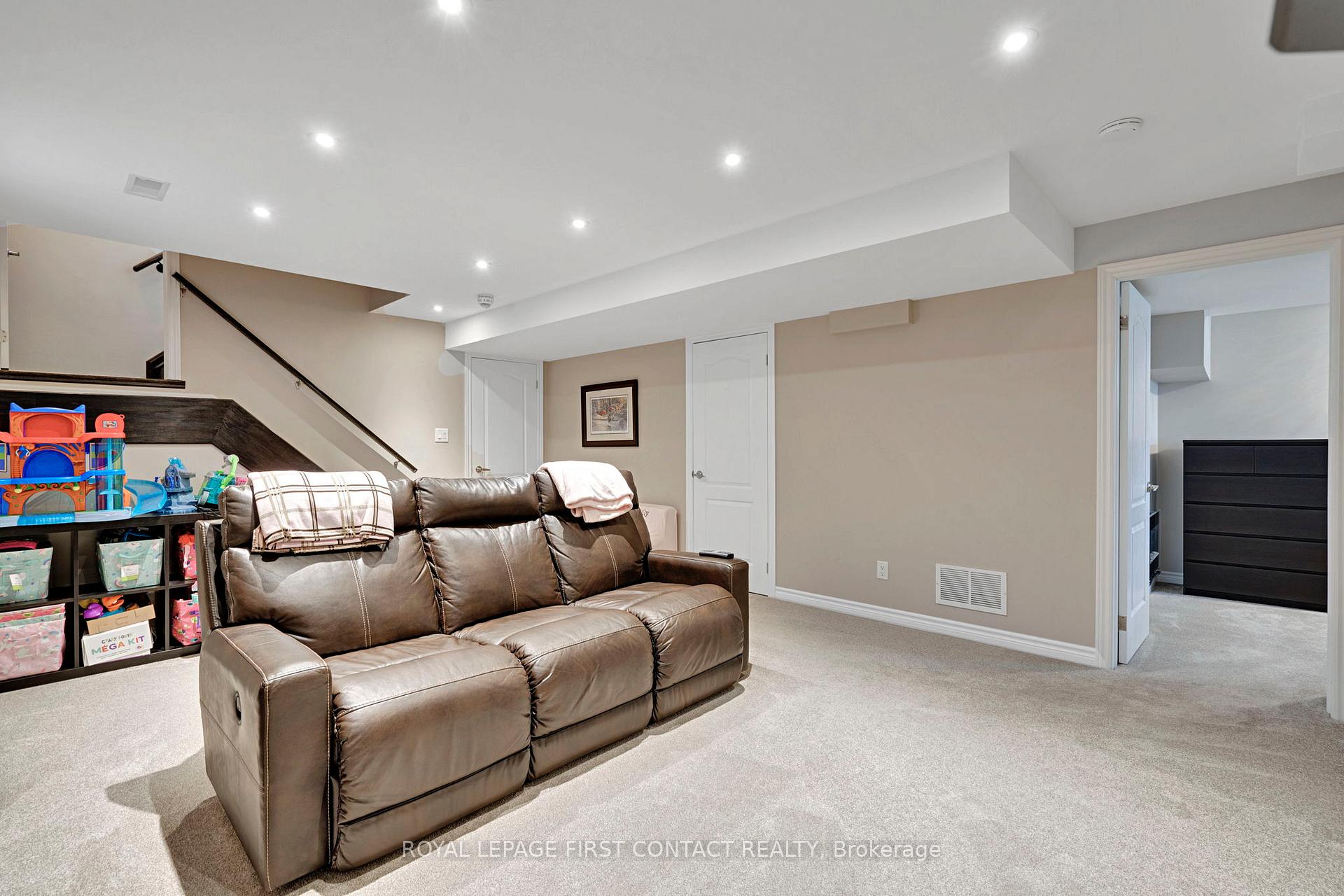 Photo 32 of 45 Cameron Street, Springwater, Centre Vespra — HOMEH
