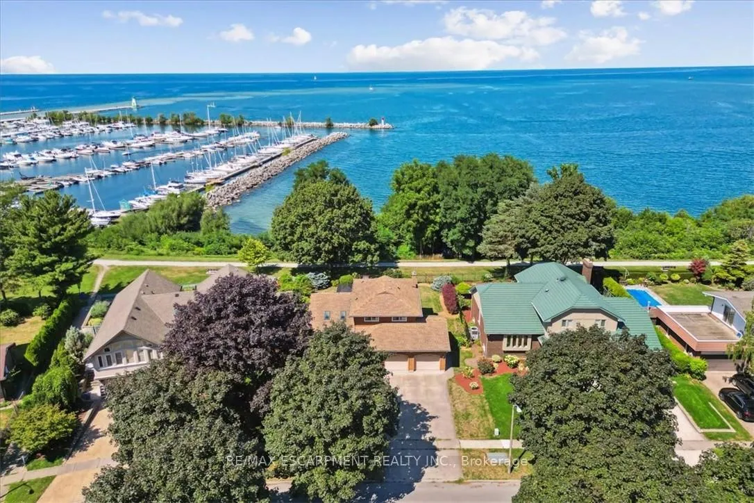 Photo 1 of 93 Westgate Park Drive, St. Catharines, Lakeshore — HOMEH