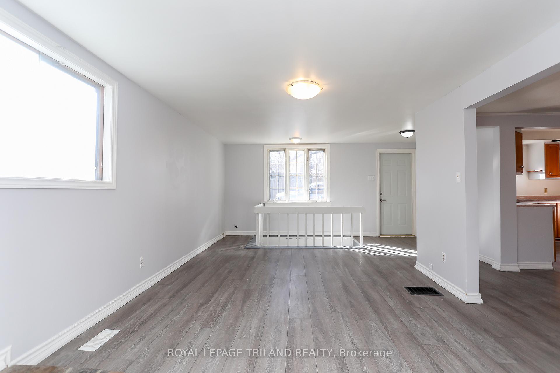 Photo 10 of 9 Cora Street, St. Thomas — HOMEH