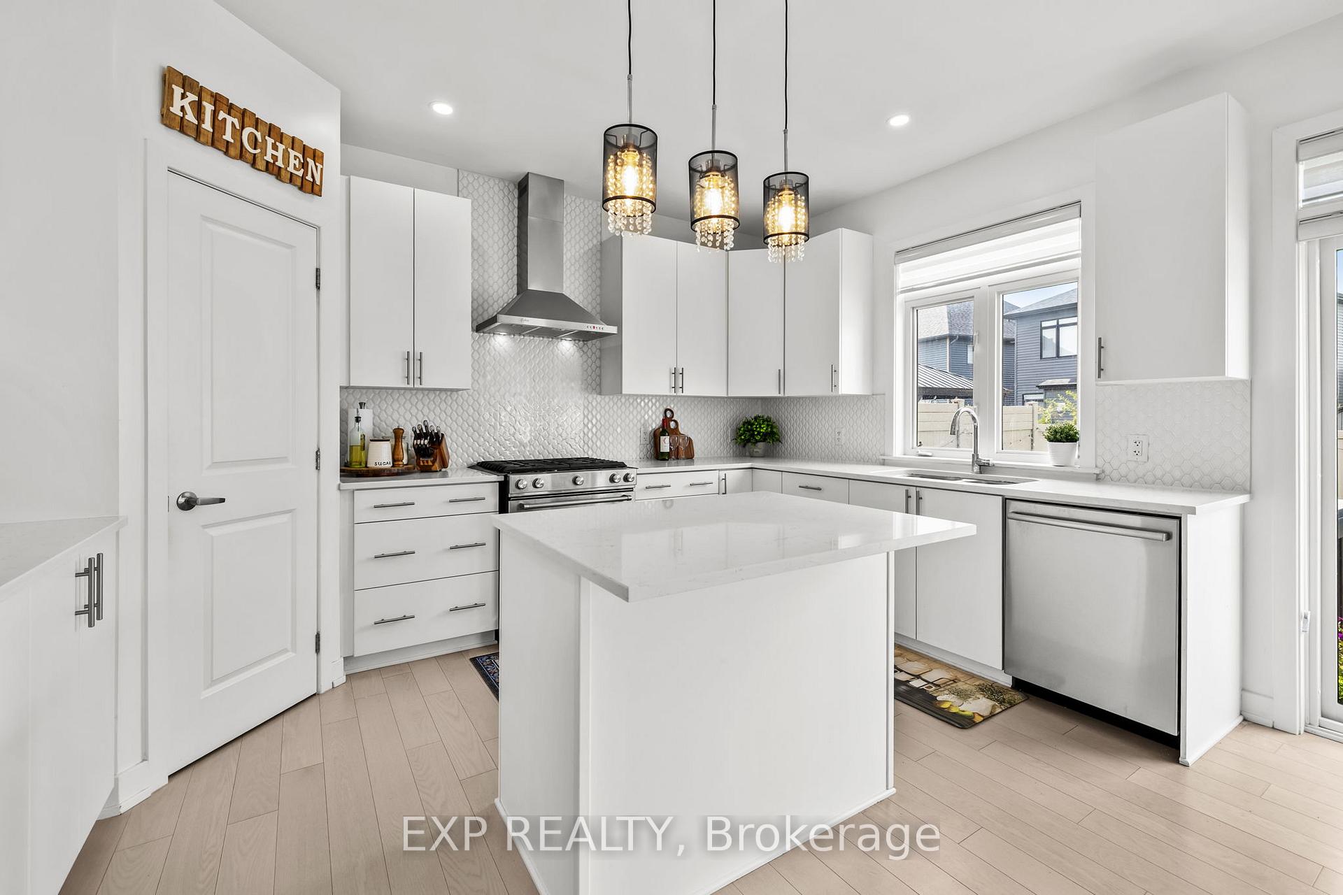 Photo 16 of 50 Angel Heights, Ottawa, Stittsville (South) — HOMEH