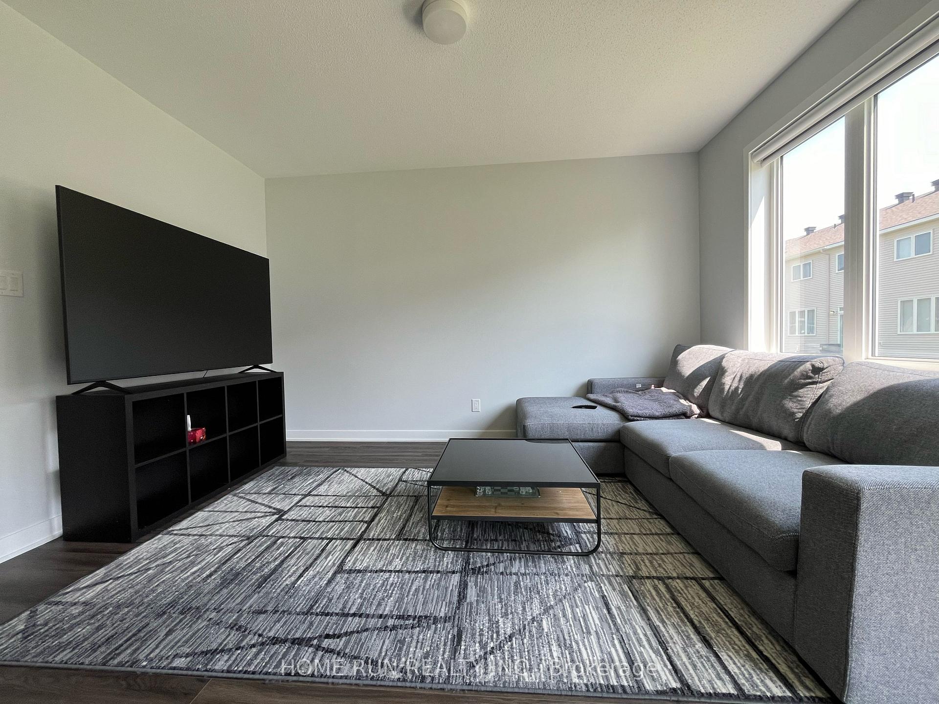 Photo 6 of 352 Crossway Terrace, Ottawa, Stittsville (North) — HOMEH