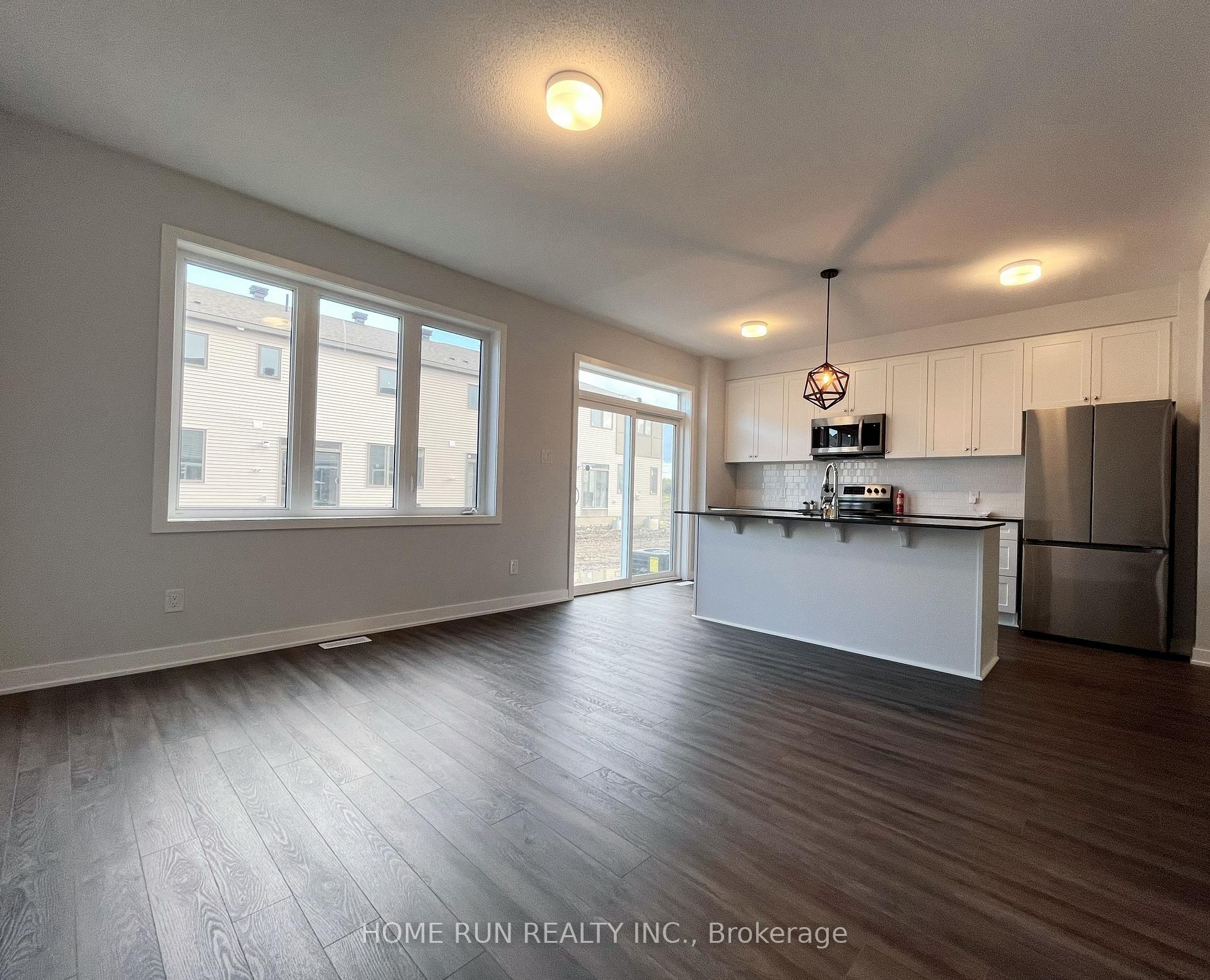 Photo 8 of 352 Crossway Terrace, Ottawa, Stittsville (North) — HOMEH