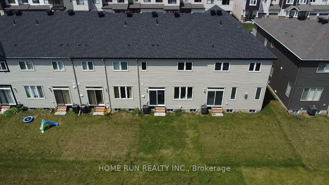 Photo 24 of 352 Crossway Terrace, Ottawa, Stittsville (North) — HOMEH