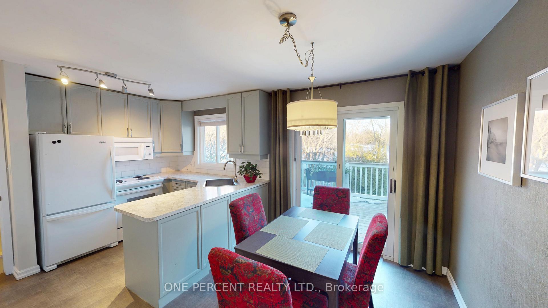 Photo 6 of 38 Strathcona Drive, St. Catharines, Vine/Linwell — HOMEH