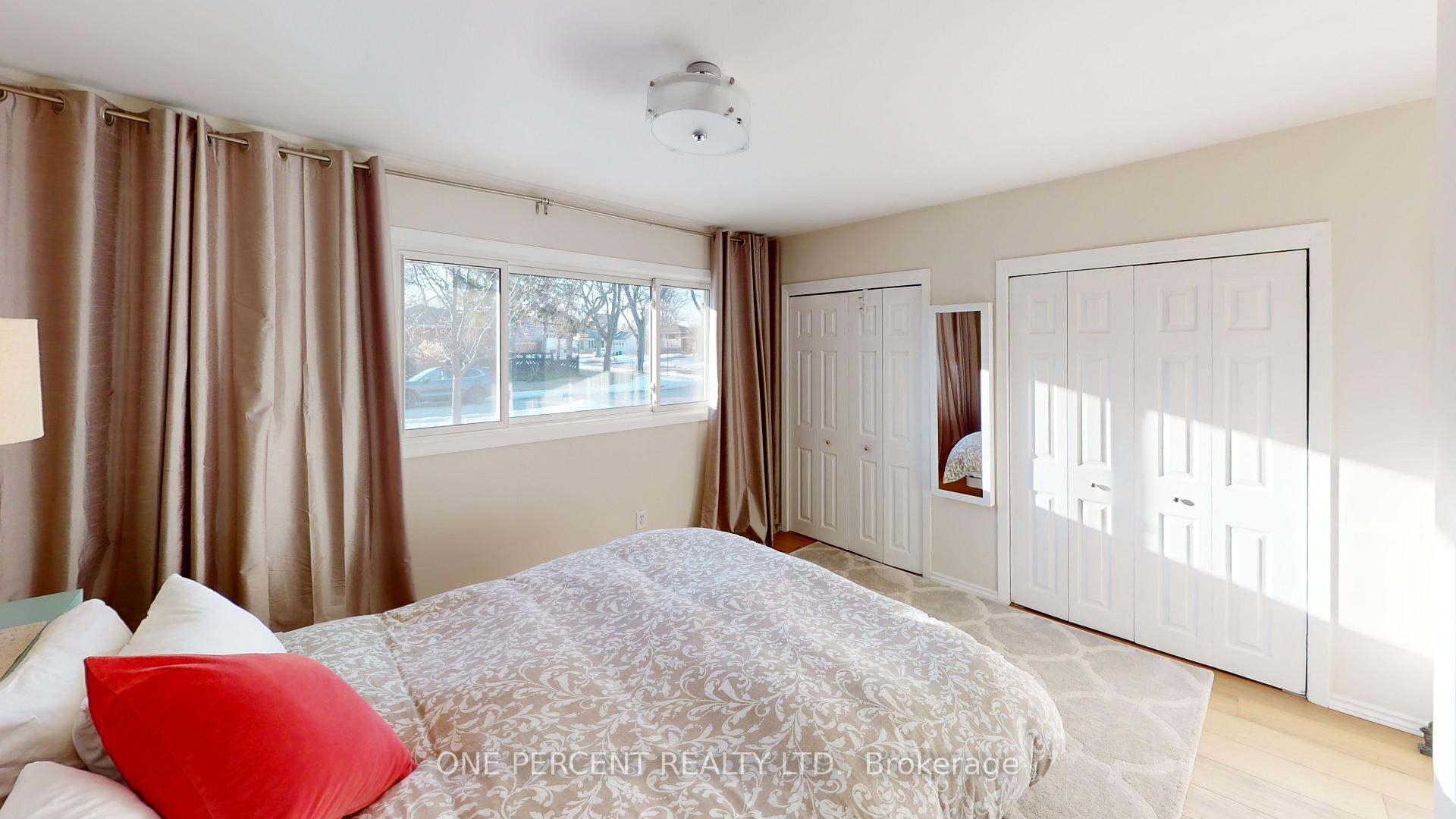 Photo 8 of 38 Strathcona Drive, St. Catharines, Vine/Linwell — HOMEH