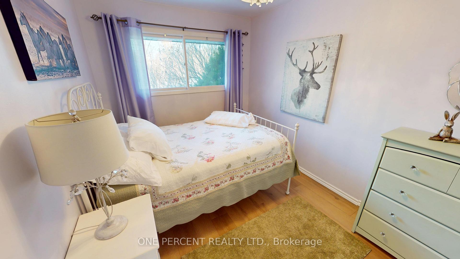 Photo 9 of 38 Strathcona Drive, St. Catharines, Vine/Linwell — HOMEH