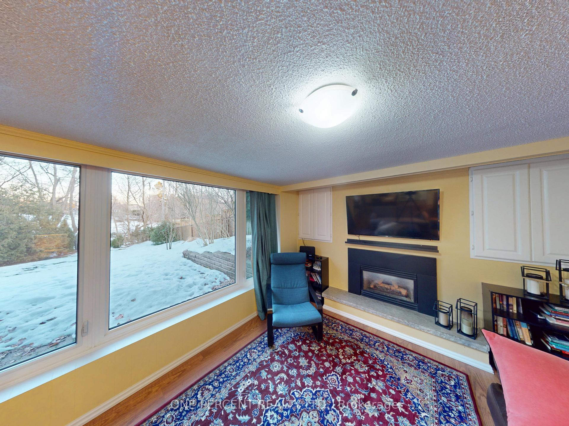Photo 14 of 38 Strathcona Drive, St. Catharines, Vine/Linwell — HOMEH