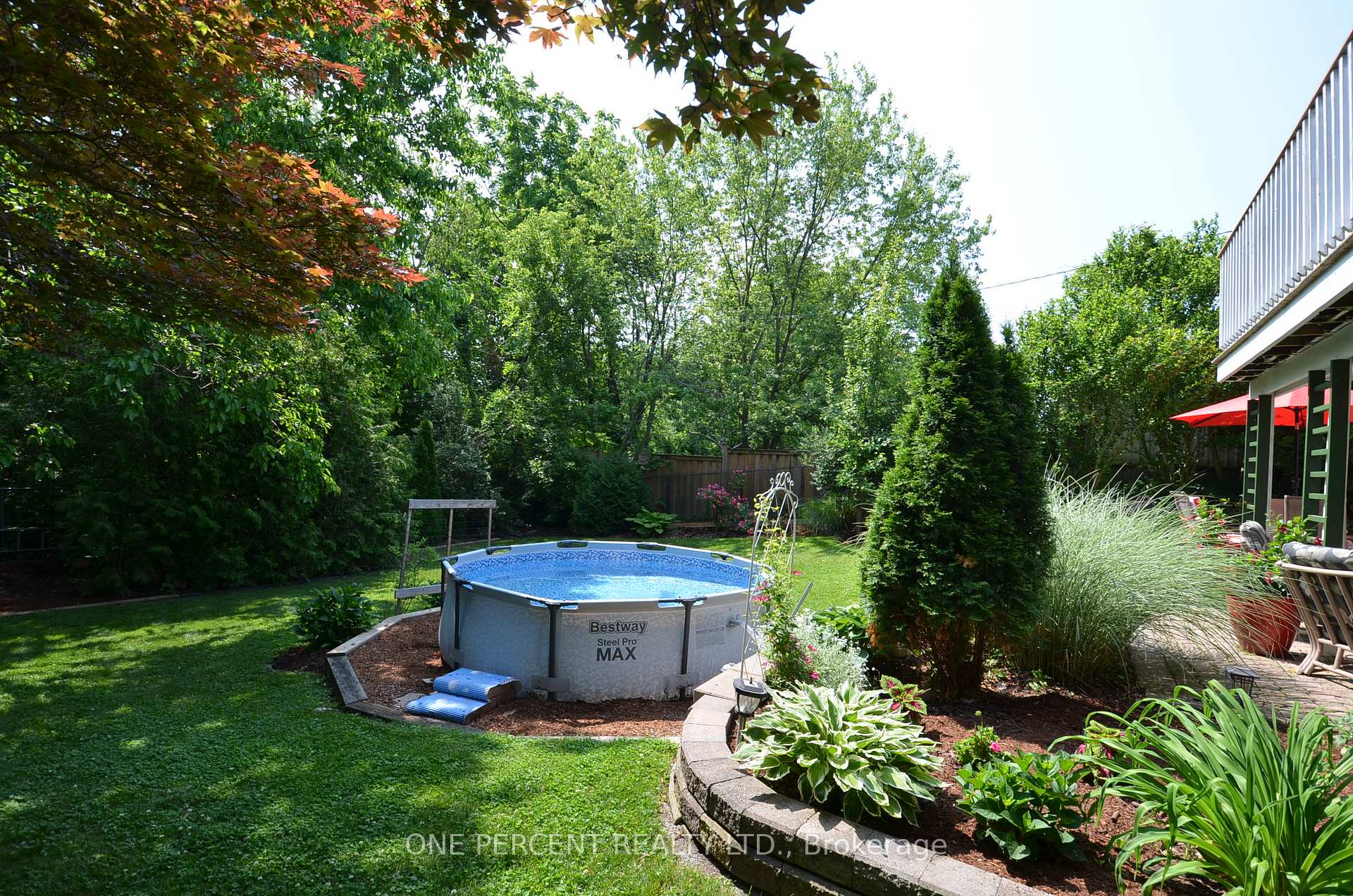 Photo 22 of 38 Strathcona Drive, St. Catharines, Vine/Linwell — HOMEH