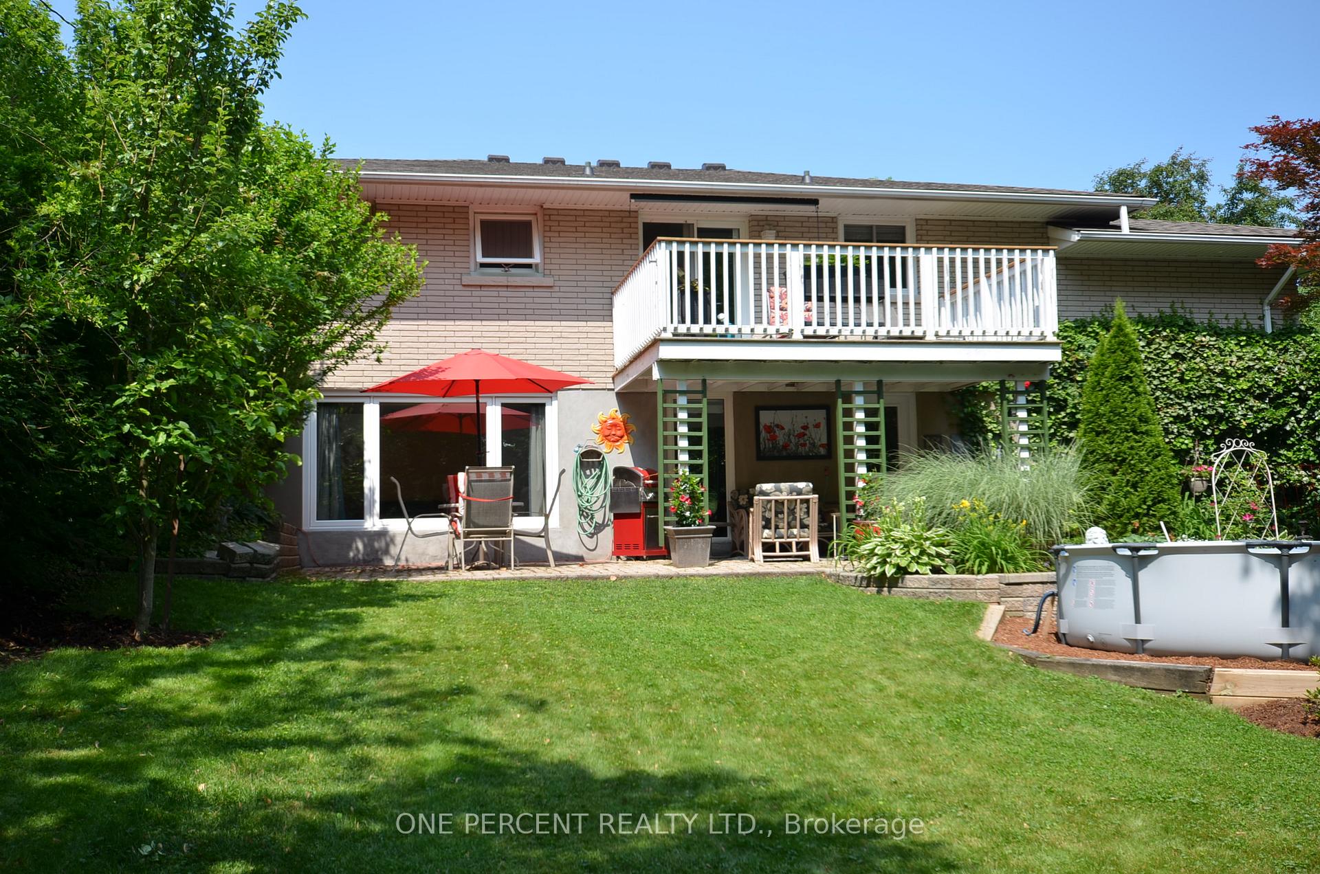 Photo 23 of 38 Strathcona Drive, St. Catharines, Vine/Linwell — HOMEH