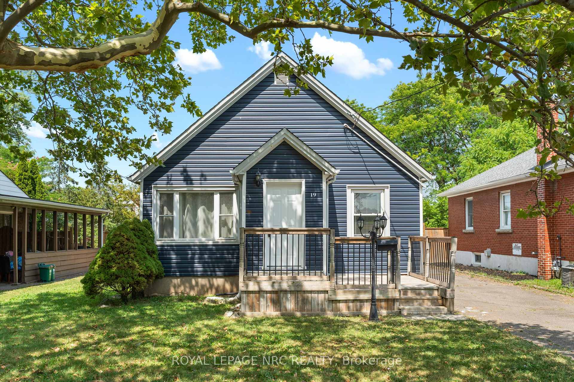 Photo 1 of 19 Seymour Avenue, St. Catharines, Secord Woods — HOMEH