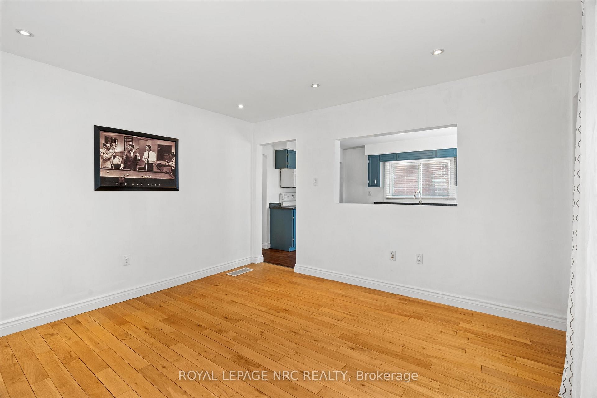 Photo 8 of 19 Seymour Avenue, St. Catharines, Secord Woods — HOMEH