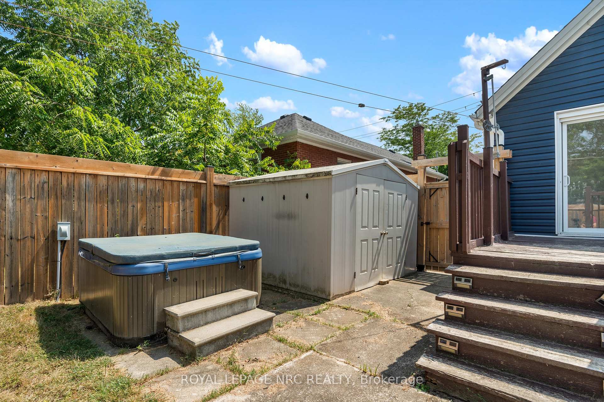 Photo 25 of 19 Seymour Avenue, St. Catharines, Secord Woods — HOMEH