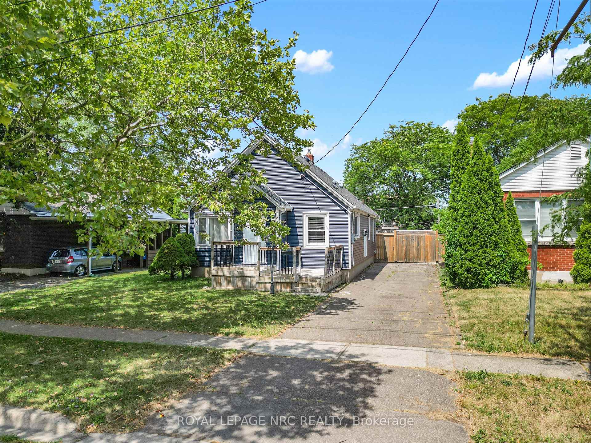 Photo 28 of 19 Seymour Avenue, St. Catharines, Secord Woods — HOMEH