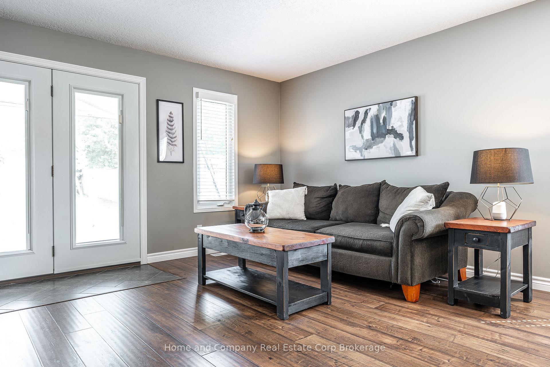 Photo 12 of 25 Hyde Road, Stratford — HOMEH