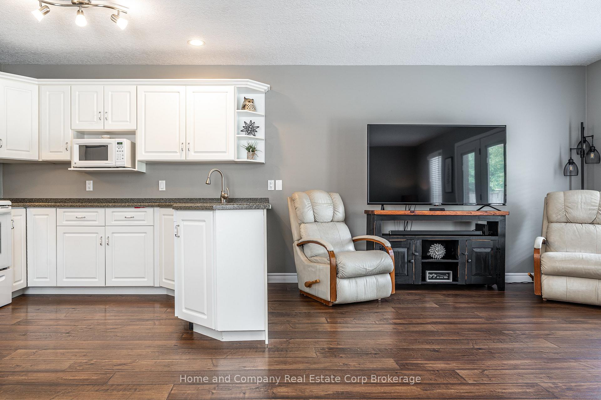 Photo 13 of 25 Hyde Road, Stratford — HOMEH