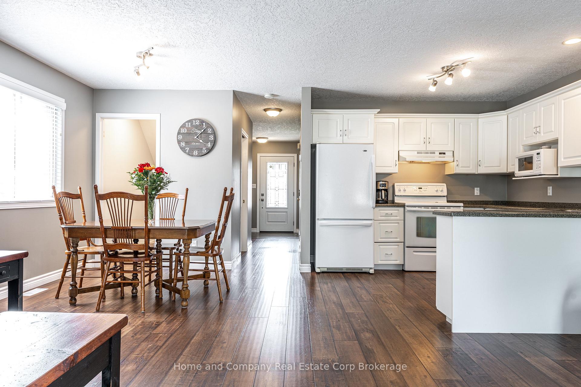 Photo 16 of 25 Hyde Road, Stratford — HOMEH