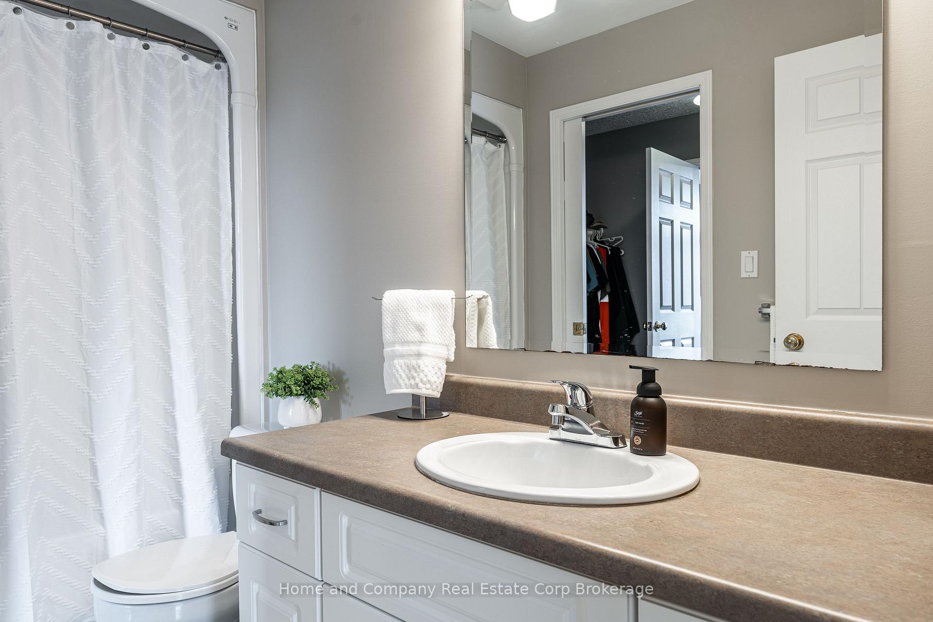 Photo 20 of 25 Hyde Road, Stratford — HOMEH
