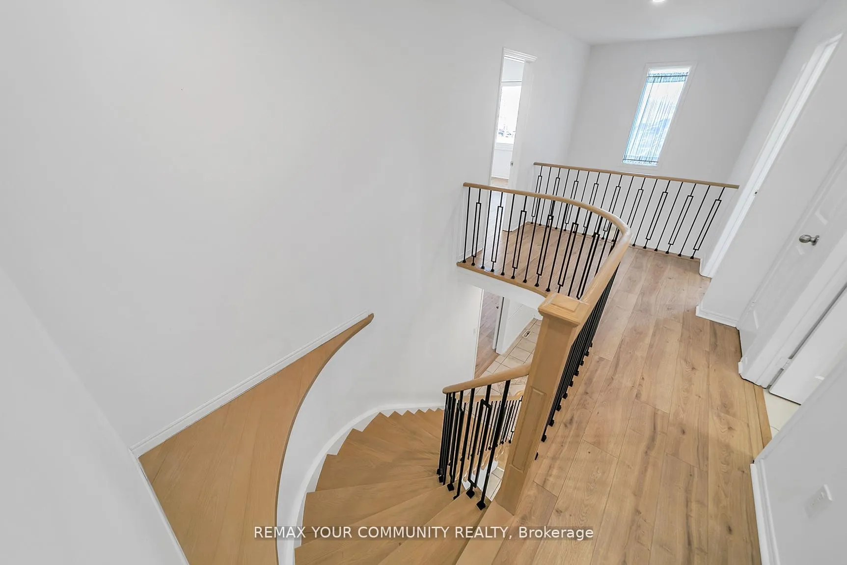 Photo 18 of 391 Hickling Trail, Barrie, Grove East — HOMEH