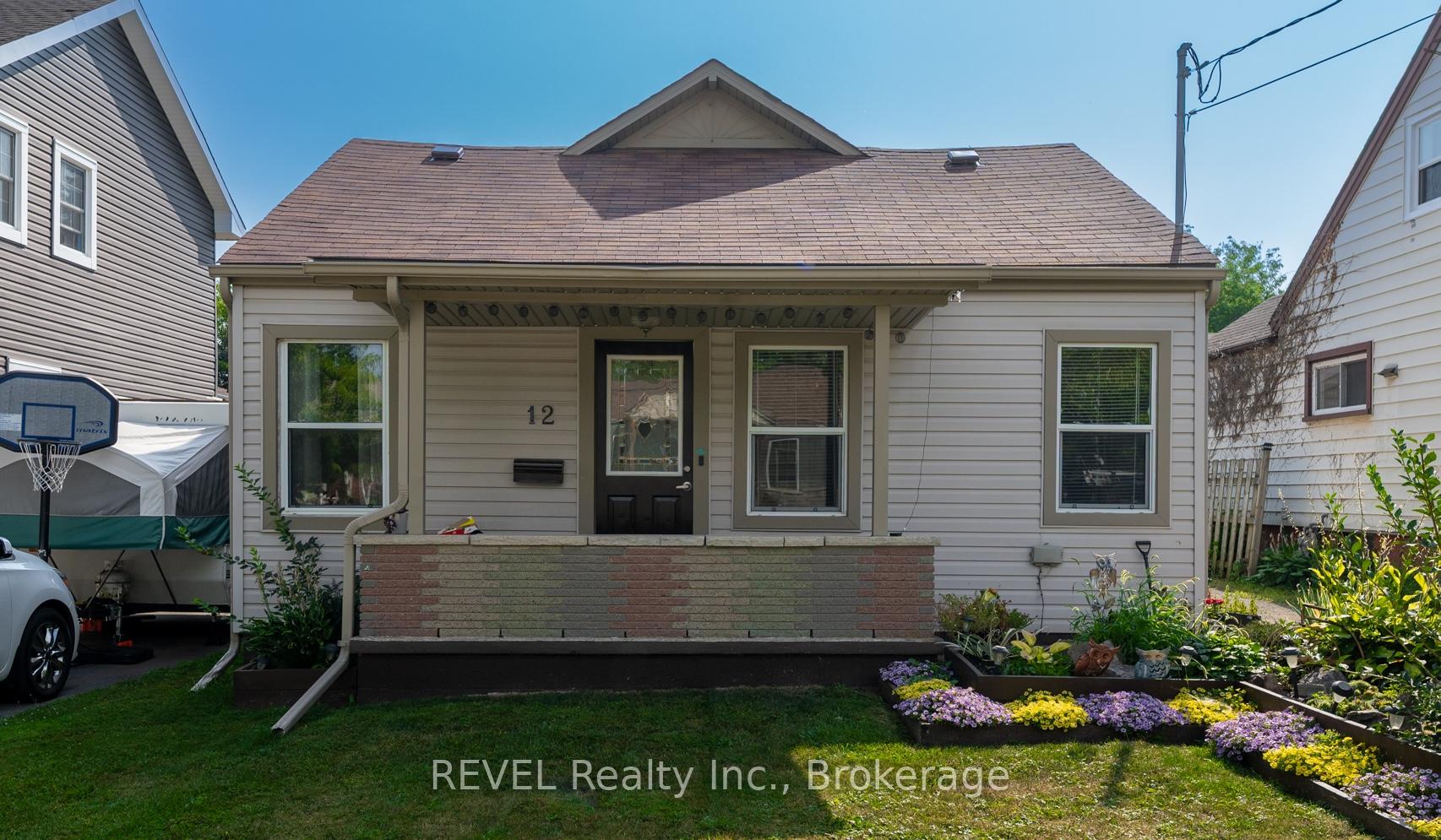 Photo 1 of 12 Hayes Street, St. Catharines, Burleigh Hill — HOMEH