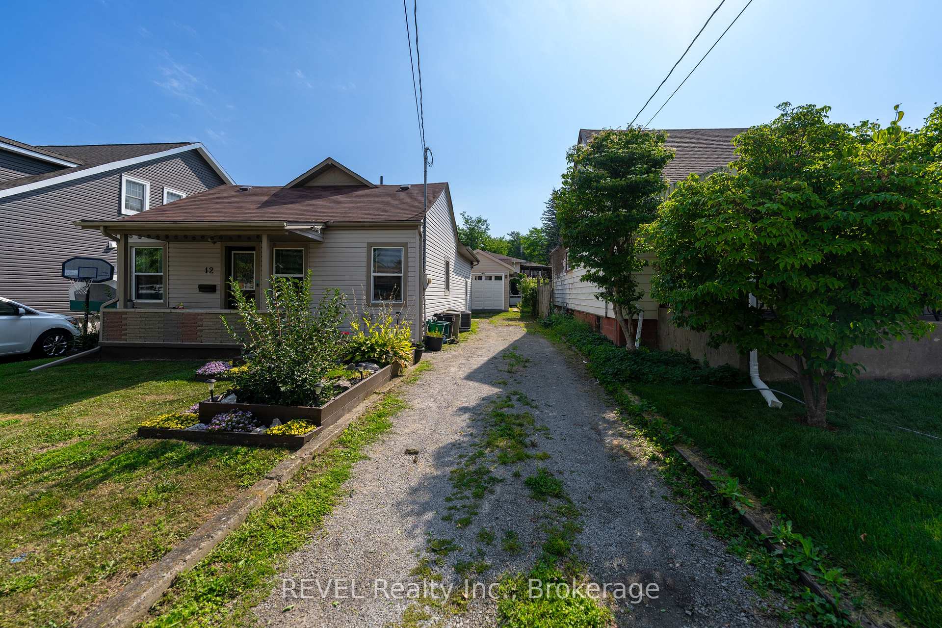 Photo 7 of 12 Hayes Street, St. Catharines, Burleigh Hill — HOMEH