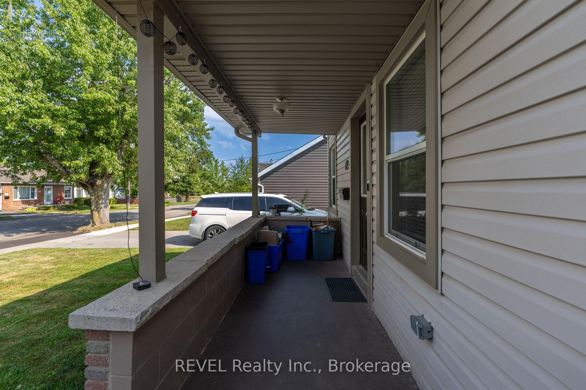 Photo 9 of 12 Hayes Street, St. Catharines, Burleigh Hill — HOMEH
