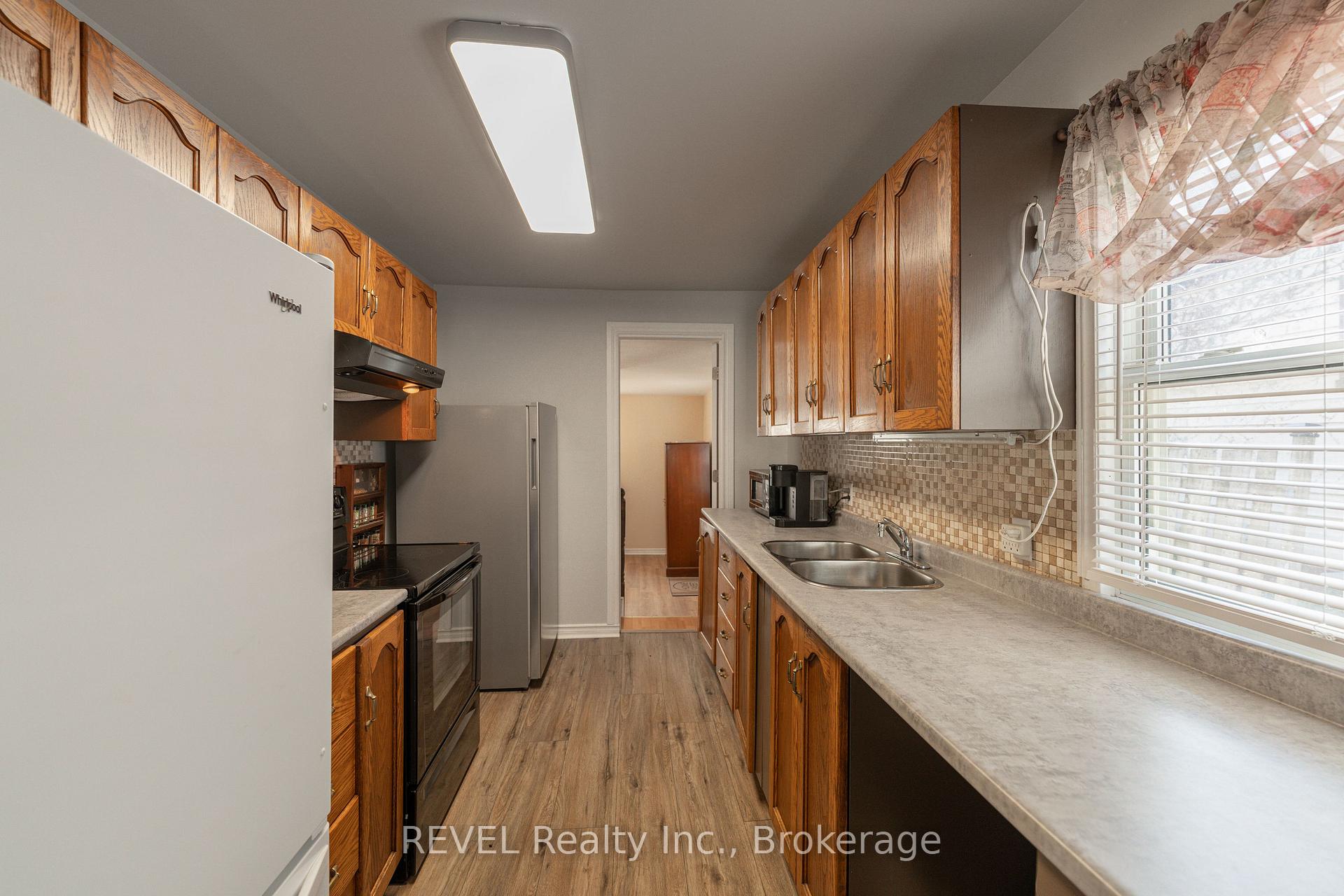 Photo 12 of 12 Hayes Street, St. Catharines, Burleigh Hill — HOMEH