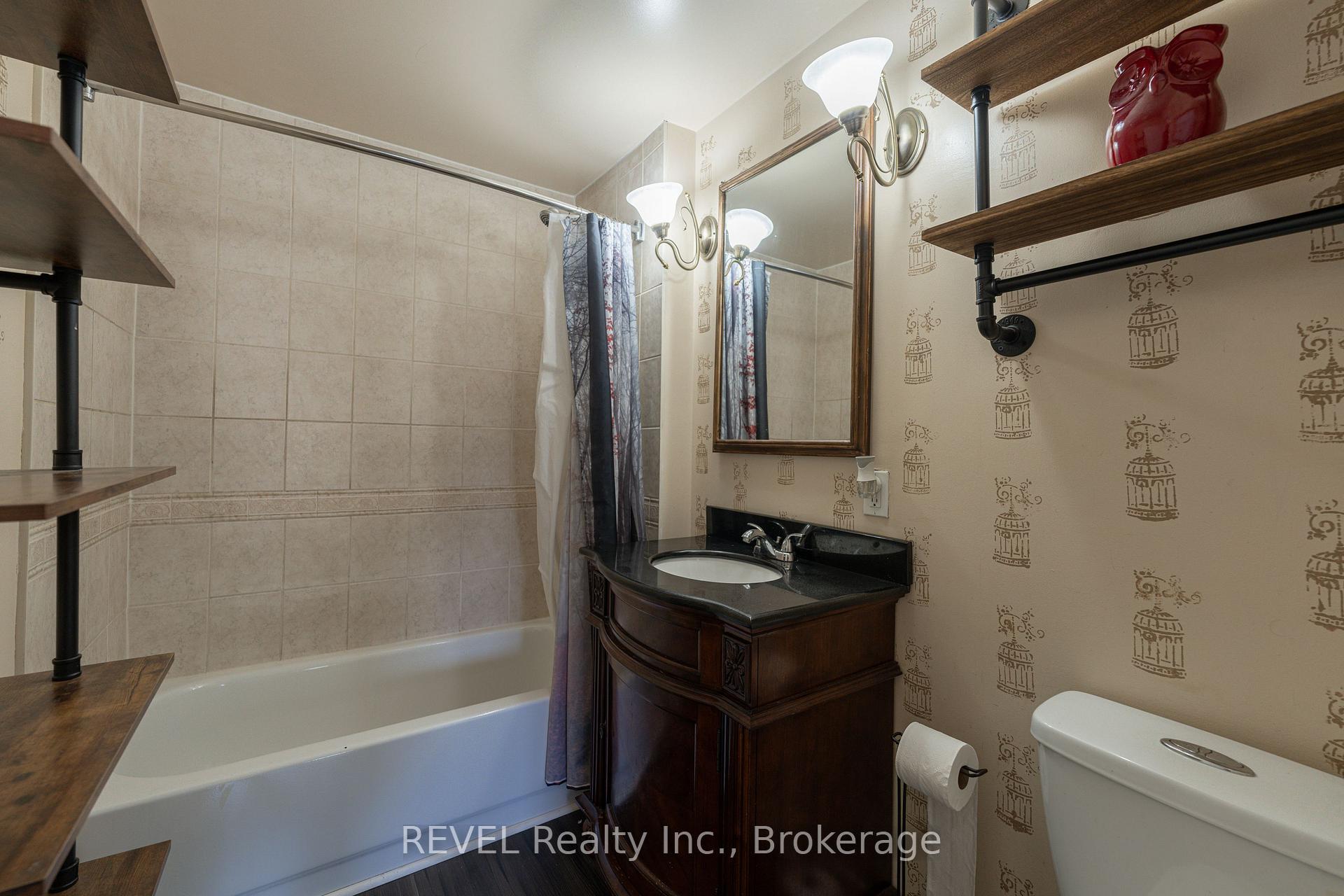 Photo 19 of 12 Hayes Street, St. Catharines, Burleigh Hill — HOMEH