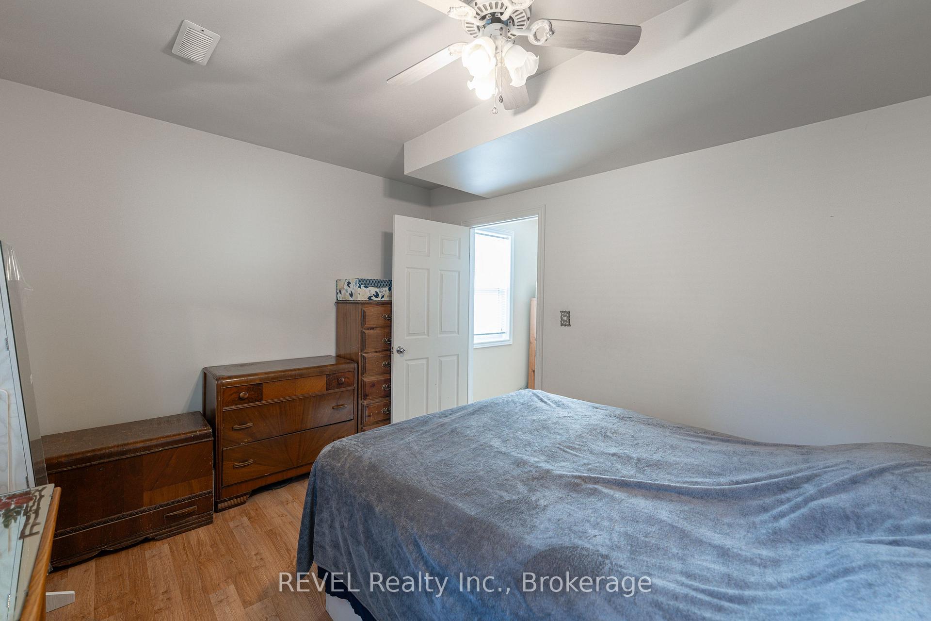 Photo 22 of 12 Hayes Street, St. Catharines, Burleigh Hill — HOMEH