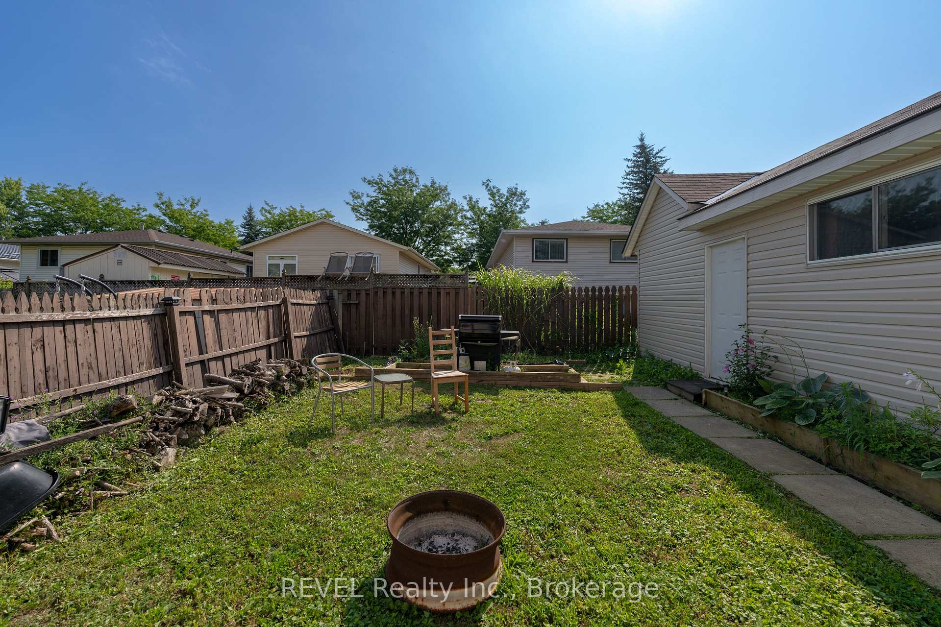 Photo 37 of 12 Hayes Street, St. Catharines, Burleigh Hill — HOMEH