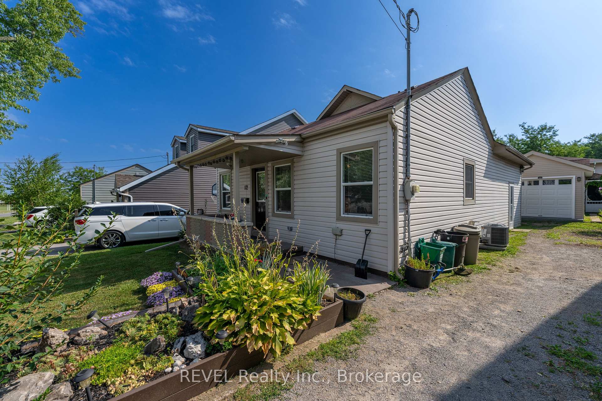 Photo 41 of 12 Hayes Street, St. Catharines, Burleigh Hill — HOMEH